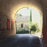 Les trois saisons du rouge et les témoins de passage