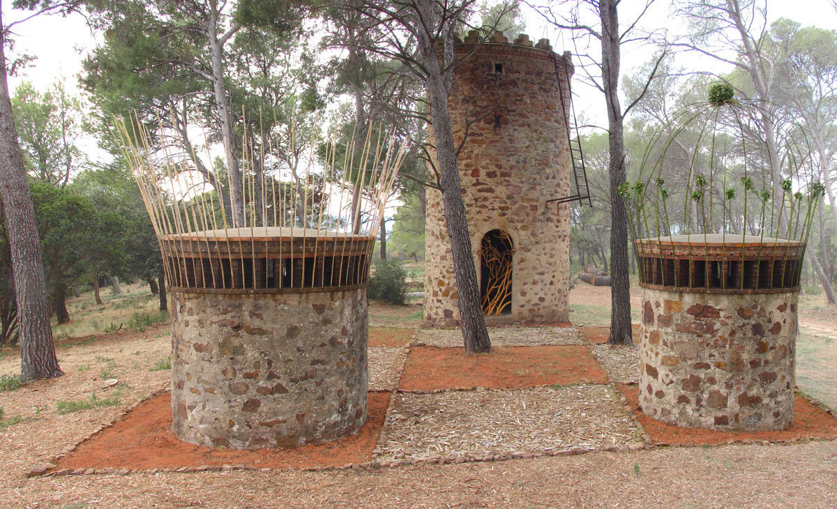 échec et mat ? le CREPS fait son land art, Boulouris (Var) © les Fujak 2019